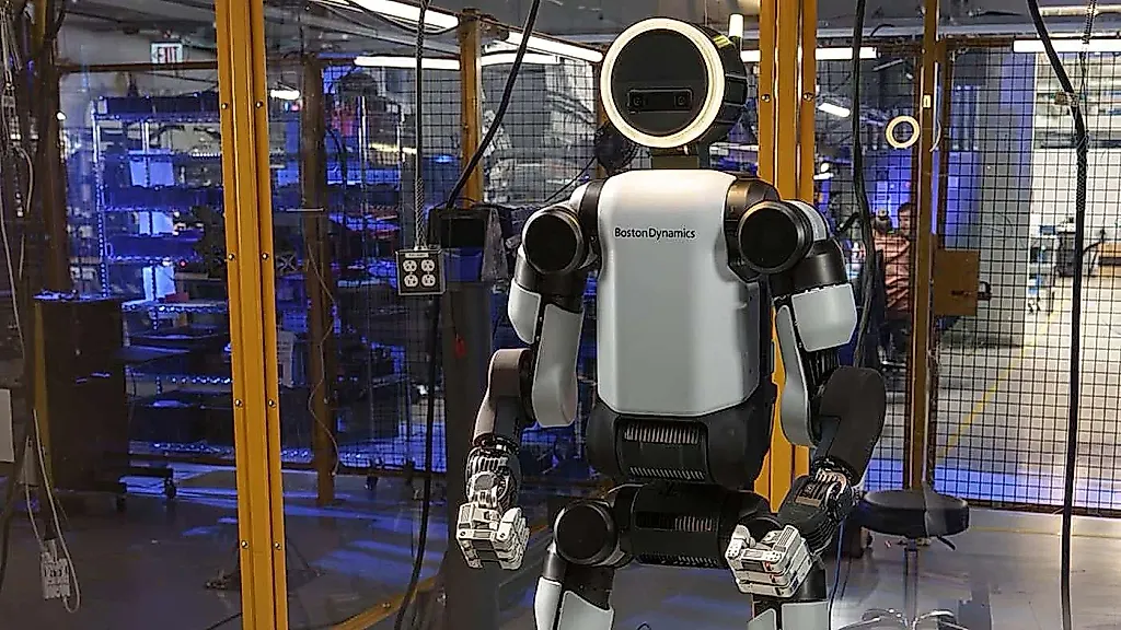 Boston Dynamics запускает Atlas: где будут использовать нового человекоподобного робота
