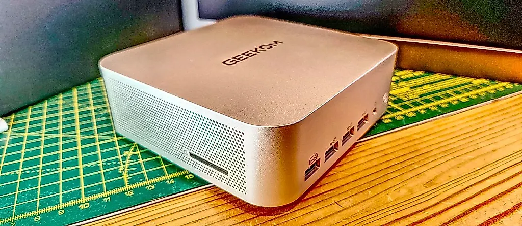 Geekom A7 Max: Большой потенциал в маленьком корпусе с ложкой дегтя