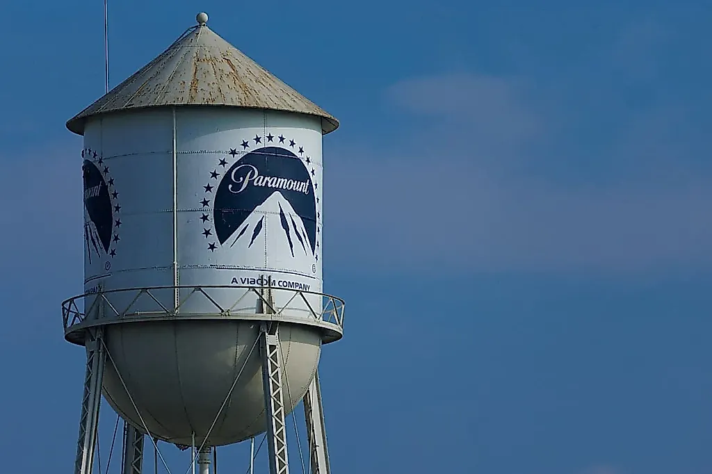 Paramount подал в суд на Warner Bros. Discovery из-за сделки с Netflix