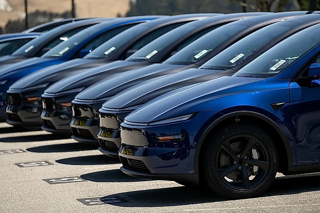 Tesla меняет схему продажи FSD: теперь только подписка