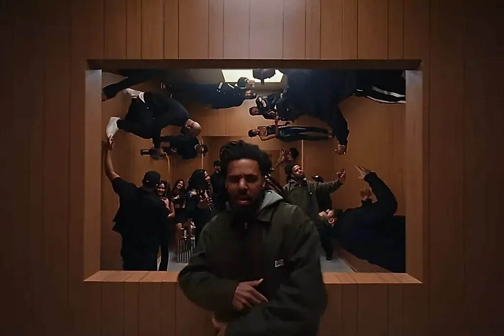 J. Cole рассказывает свою жизнь наоборот: новый клип и альбом