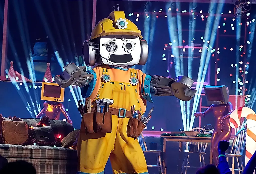 Tone Lōc раскрыт на The Masked Singer