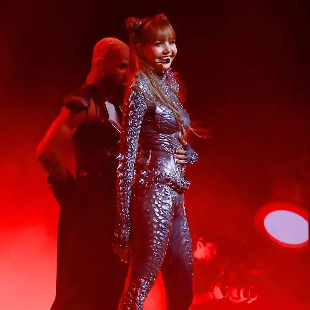 Костюмы Лизы на Coachella: Секреты её "Alter Ego"