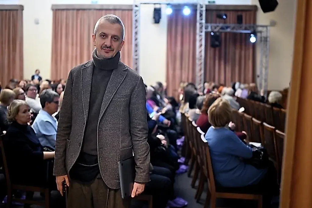 Богомолов уходит из МХАТ‑драмы