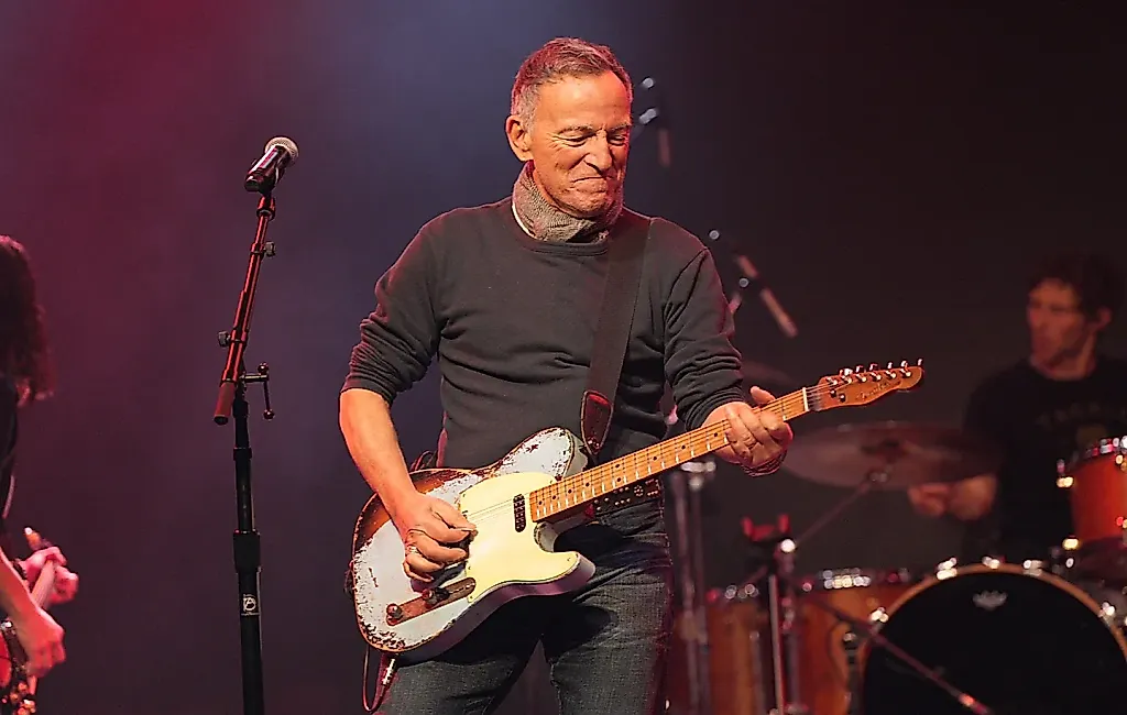 Спрингстин против ICE