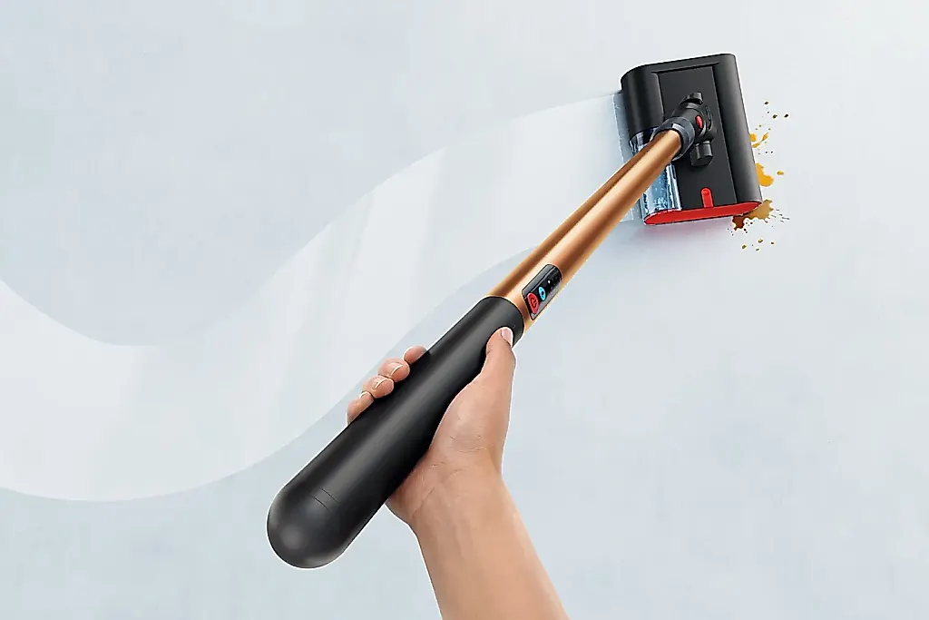 Dyson превратил свой ультратонкий пылесос в мойку для полов: очередной гаджет для тех, кому мало проблем