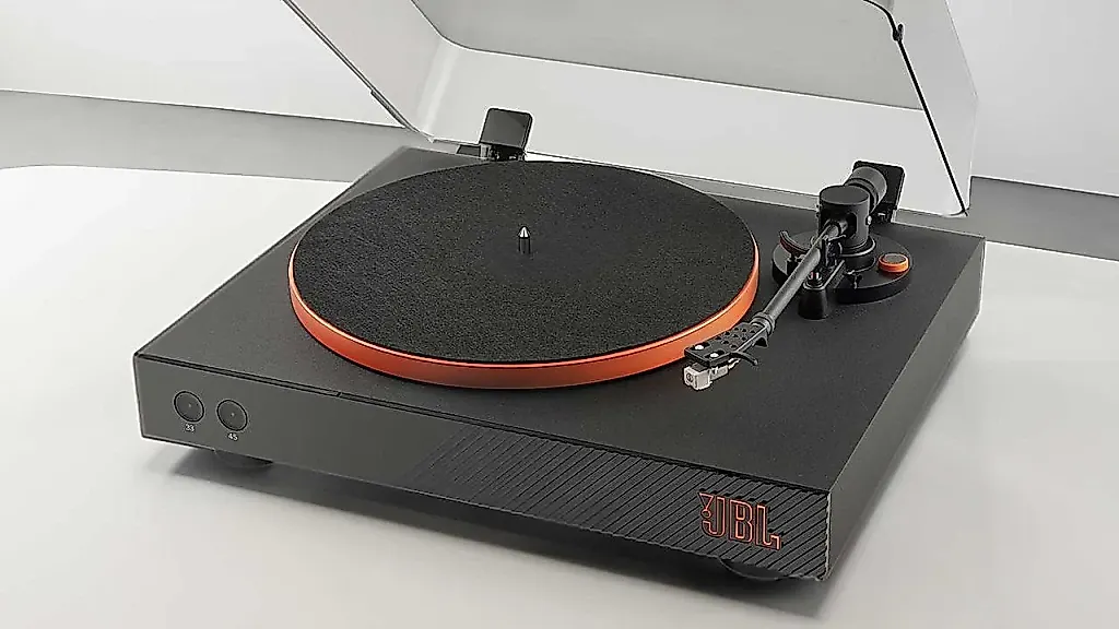 Дешёвый проигрыватель JBL: почему он идеален для первого аудиосистемы