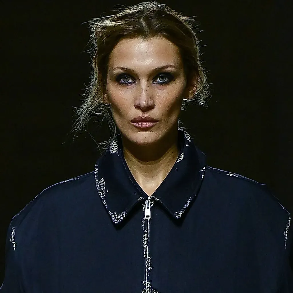 Белла Хадид и четырёхкратный выход на подиум Prada