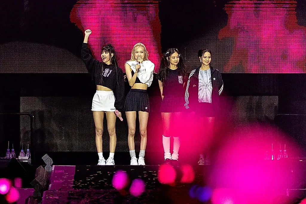 BLACKPINK возвращаются с Deadline