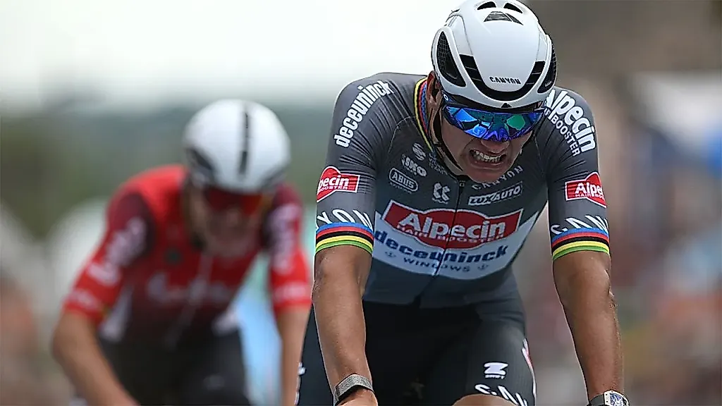 Как смотреть Omloop Het Nieuwsblad 2026 бесплатно