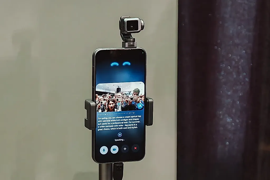 Honor показала Robot Phone