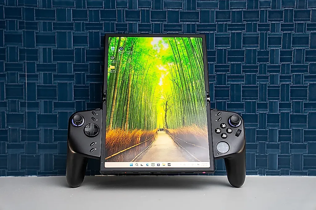 Складной геймерский эксперимент Lenovo