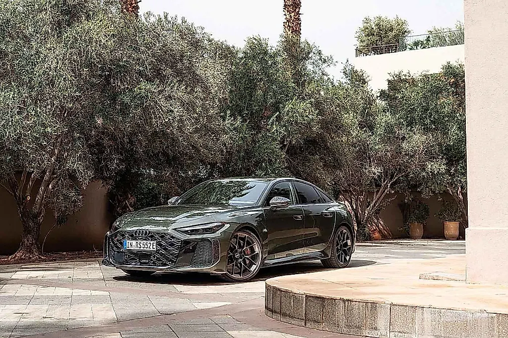Audi RS5: гибрид с гонками в ДНК