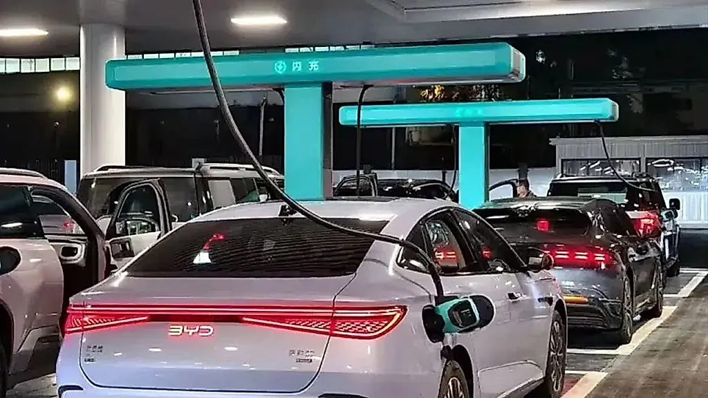 BYD испытывает мегаваттную зарядку