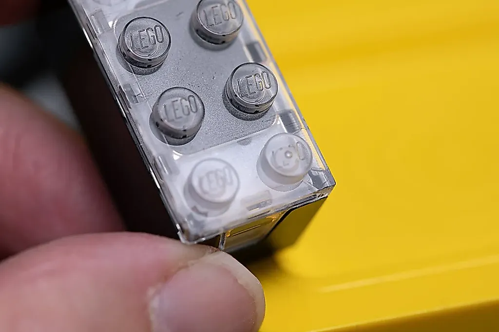 Недозаряженные кирпичики Lego