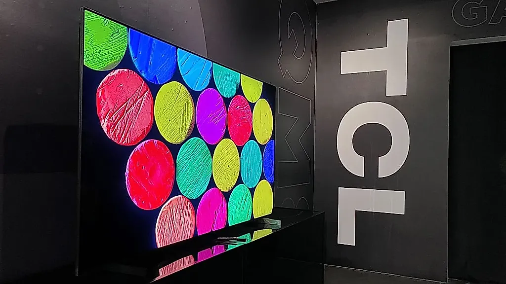 Samsung запретил TCL звать свои ТВ QLED