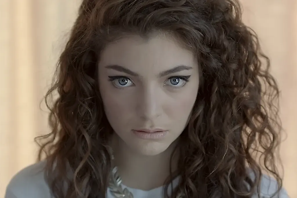 Lorde и миллиард для Royals