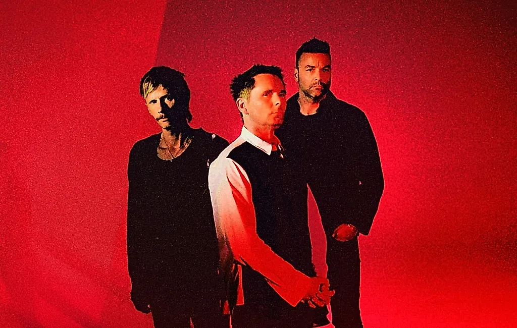 Muse ловят космический сигнал