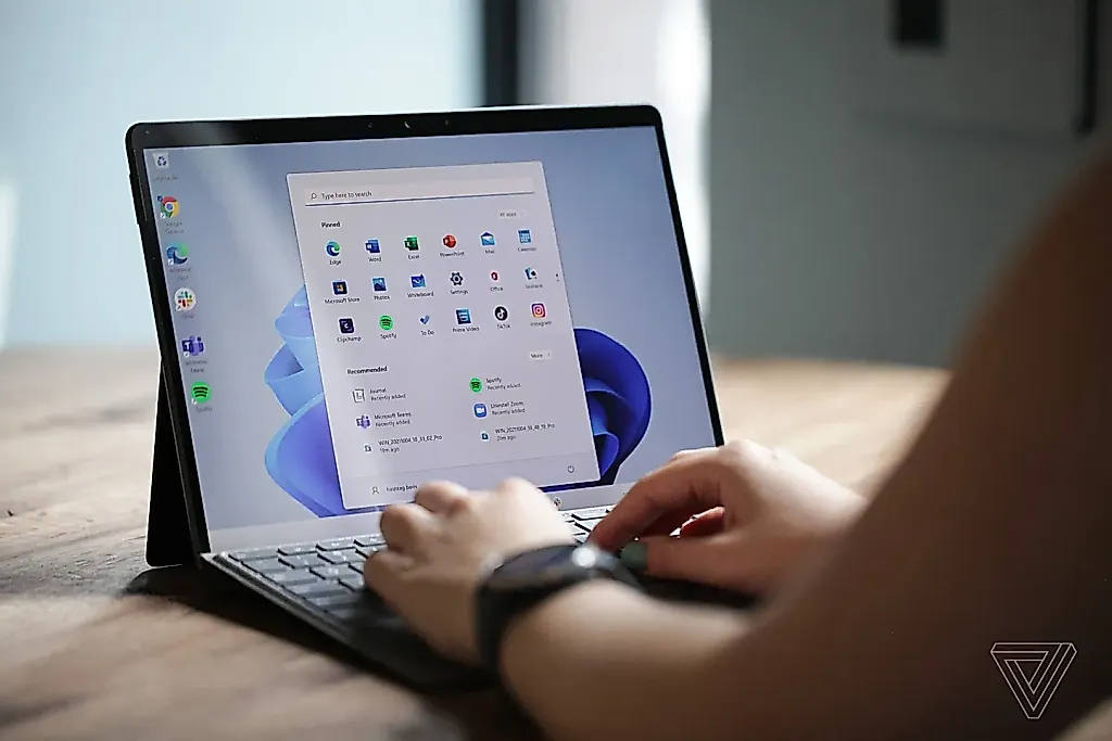 Перемещаемая панель в Windows 11