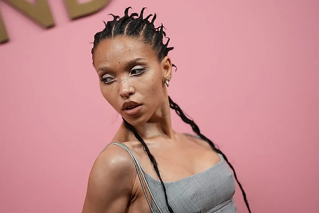 FKA Twigs судится с однофамильцами