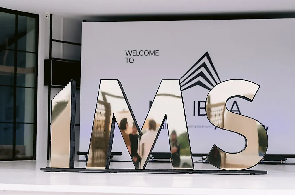 IMS Ibiza 2025: Модная межпоколенческая вечеринка