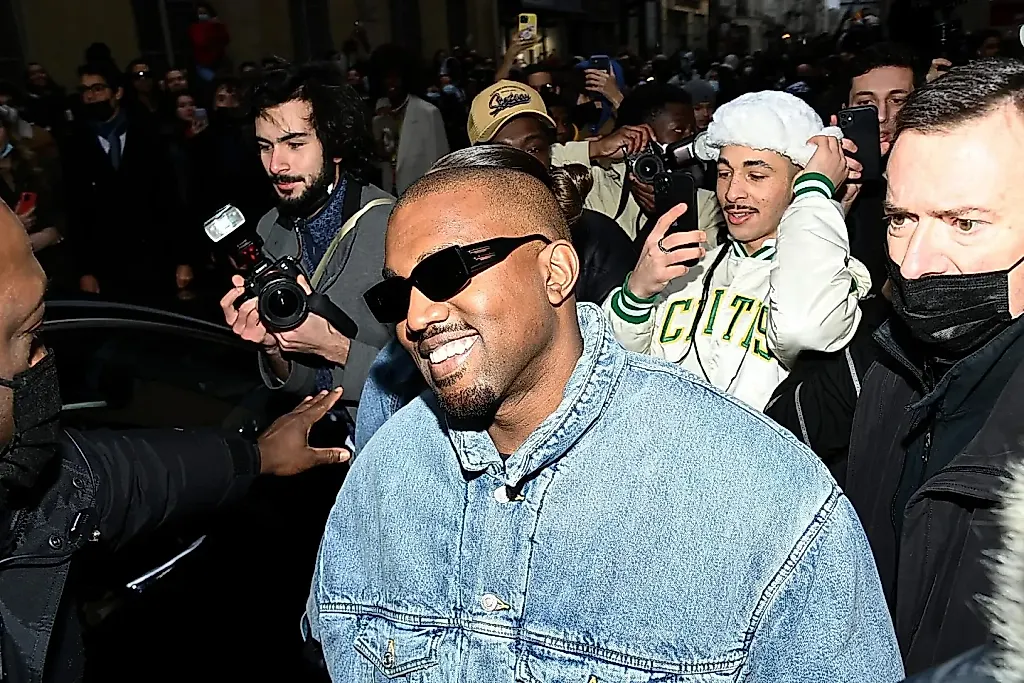 Скандал вокруг Wireless Fest и Ye