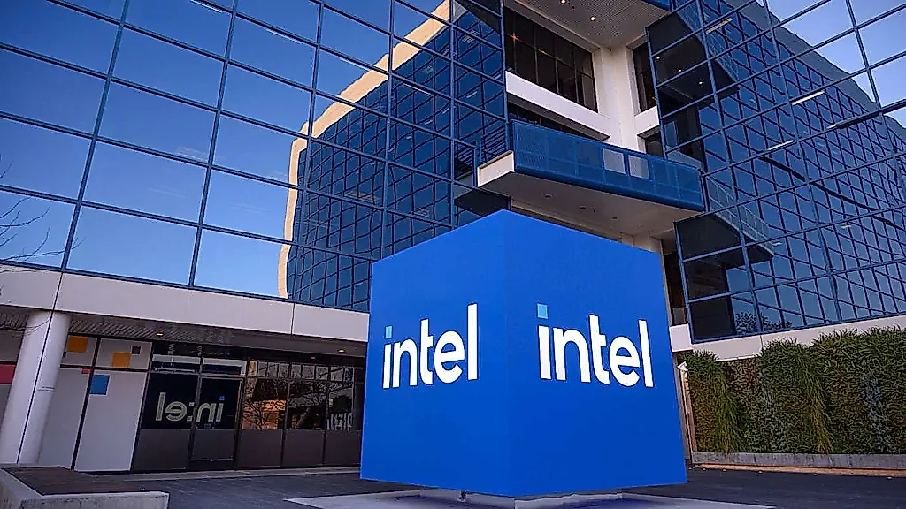 Intel вступает в Terafab