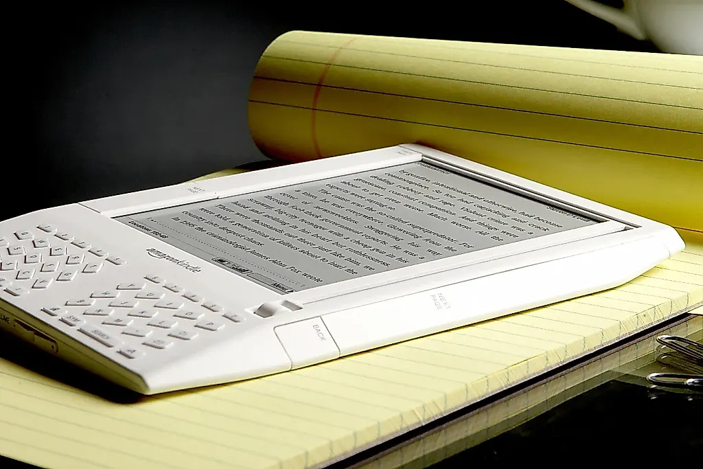 Amazon списывает старые Kindle