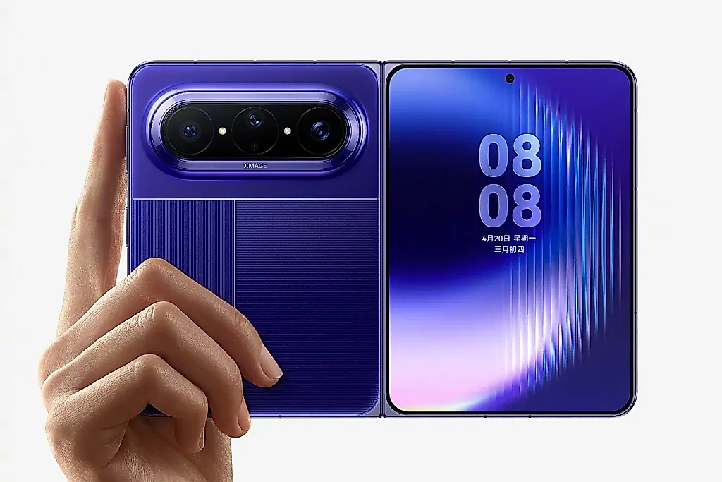 Huawei опередила всех со складным гигантом