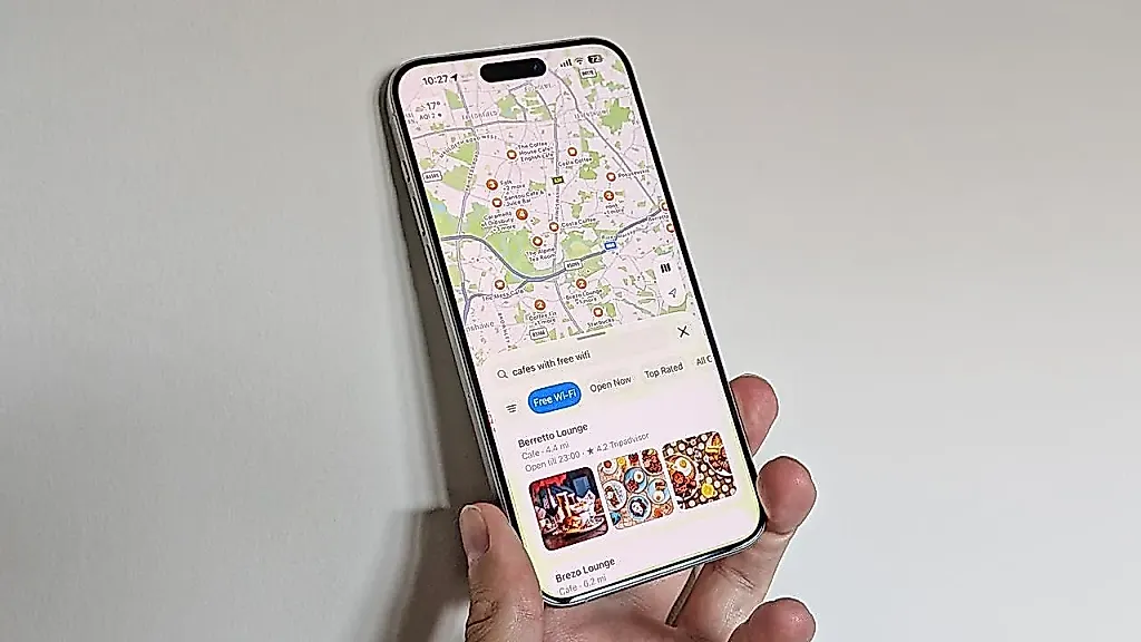 Apple врывается с рекламой в Maps