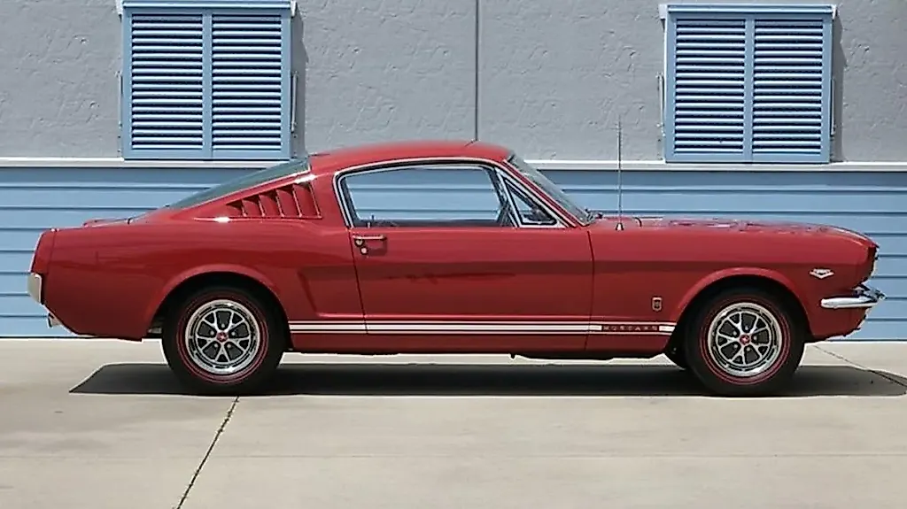 62 года Форду Mustang
