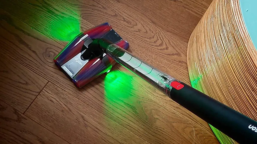 Dyson PencilVac: тонкая техника