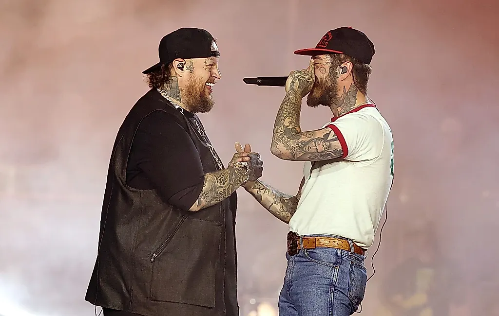 Post Malone отменил старт турне с Jelly Roll ради нового альбома