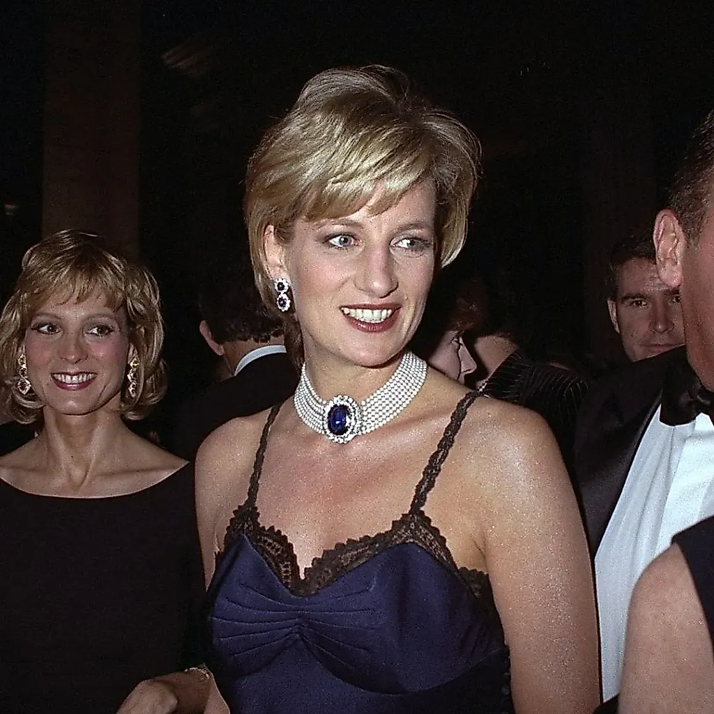 Юный принц Уильям чуть не испортил выход принцессы Дианы на Met Gala в 1996