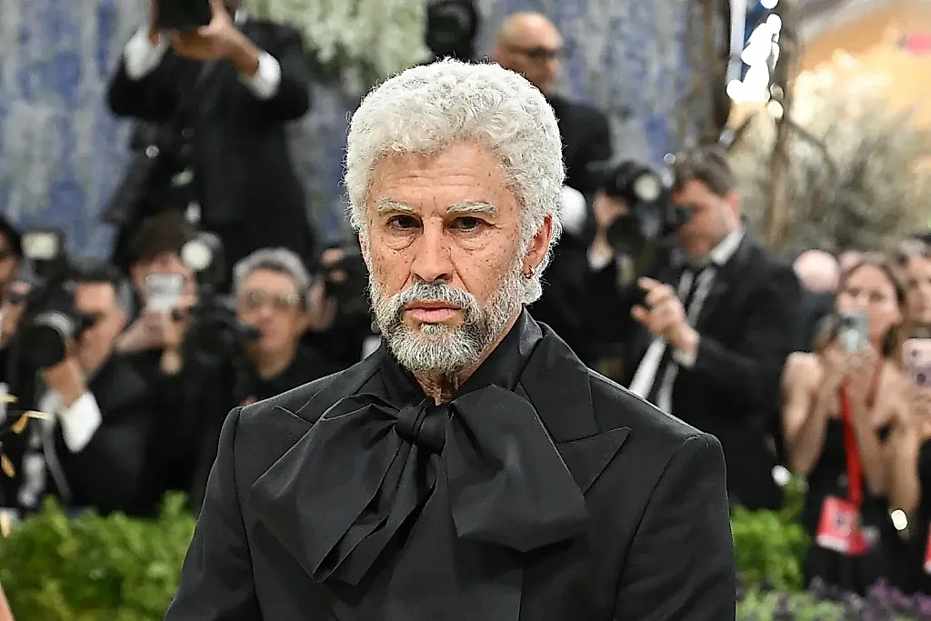 Bad Bunny состарил себя на 53 года для Met Gala 2026