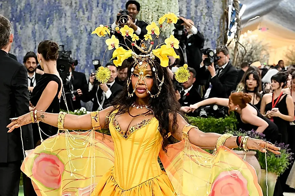 SZA пришла на Met Gala в платье из лотов с eBay