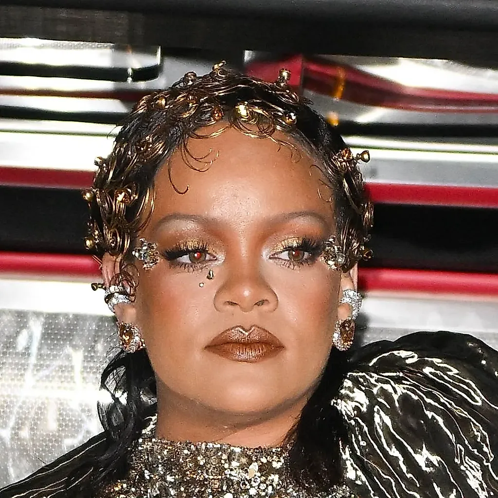 Rihanna’s 2026 Met Gala Beauty Look Is Pure Gilded Glam