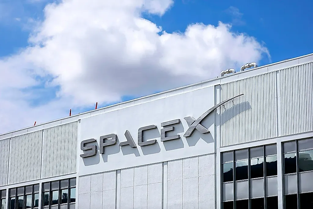 SpaceX вкладывается в чипы для искусственного интеллекта: техасский проект на $55 млрд