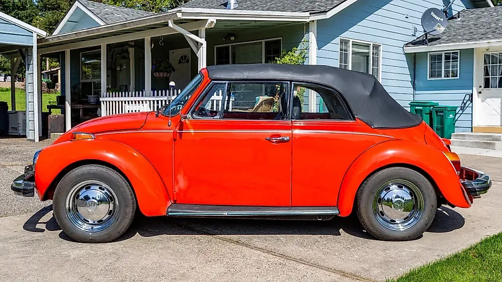 Попробуй не влюбиться в Volkswagen Beetle 1976 года