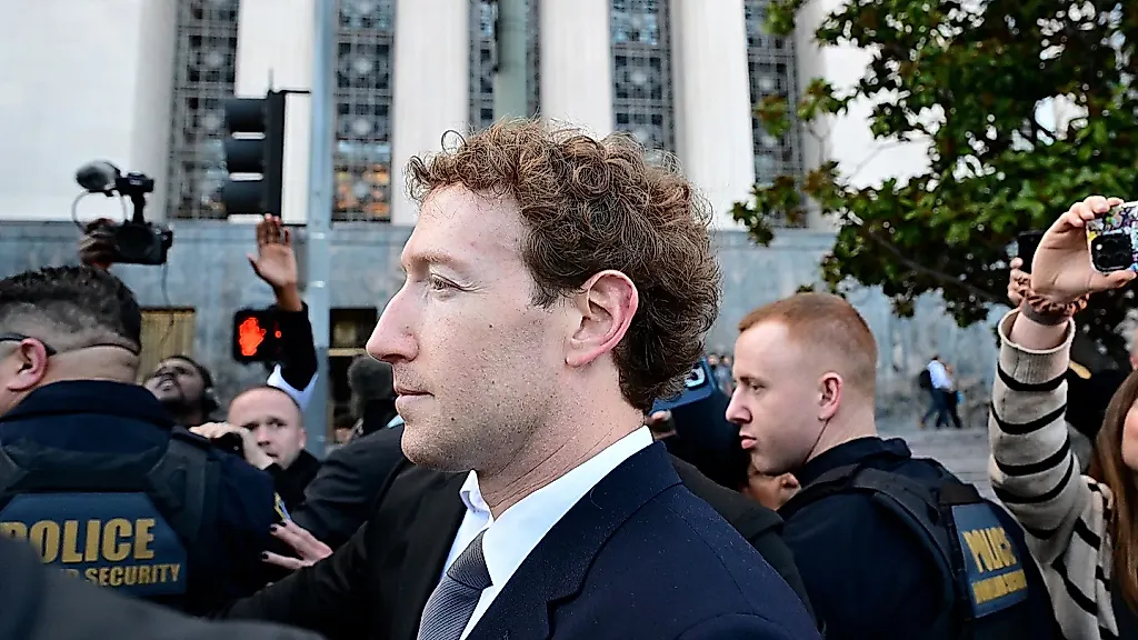 Meta employees are protesting the company's mouse tracking program
