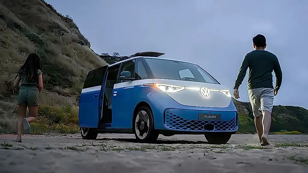 Volkswagen возвращает ID.Buzz для 2027 года: встречайте новый кемпинговый вариант!