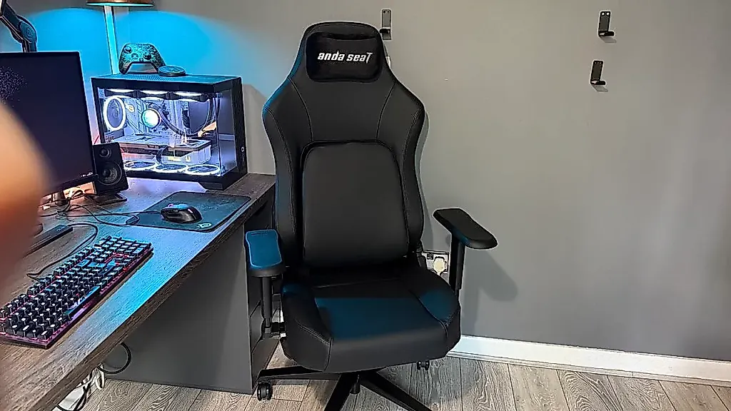 AndaSeat Phantom 4 Pro: крутая эргономика, спорный комфорт