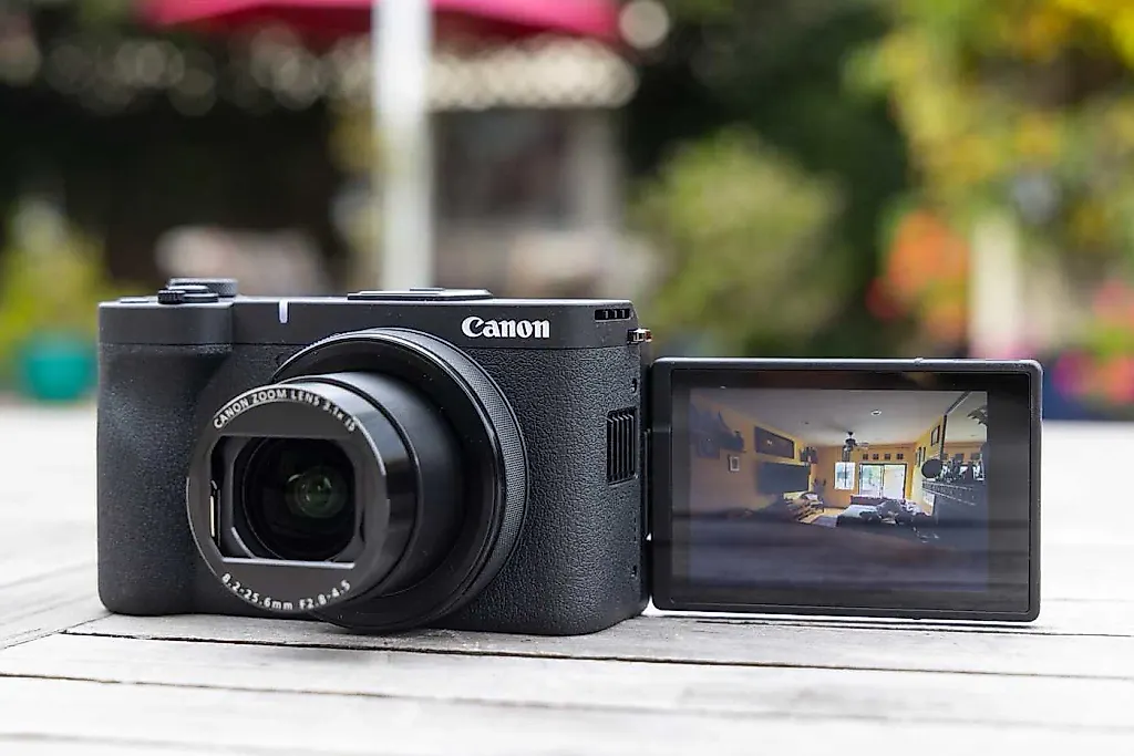 Canon Powershot V1: новый взгляд на компактные камеры для влогинга