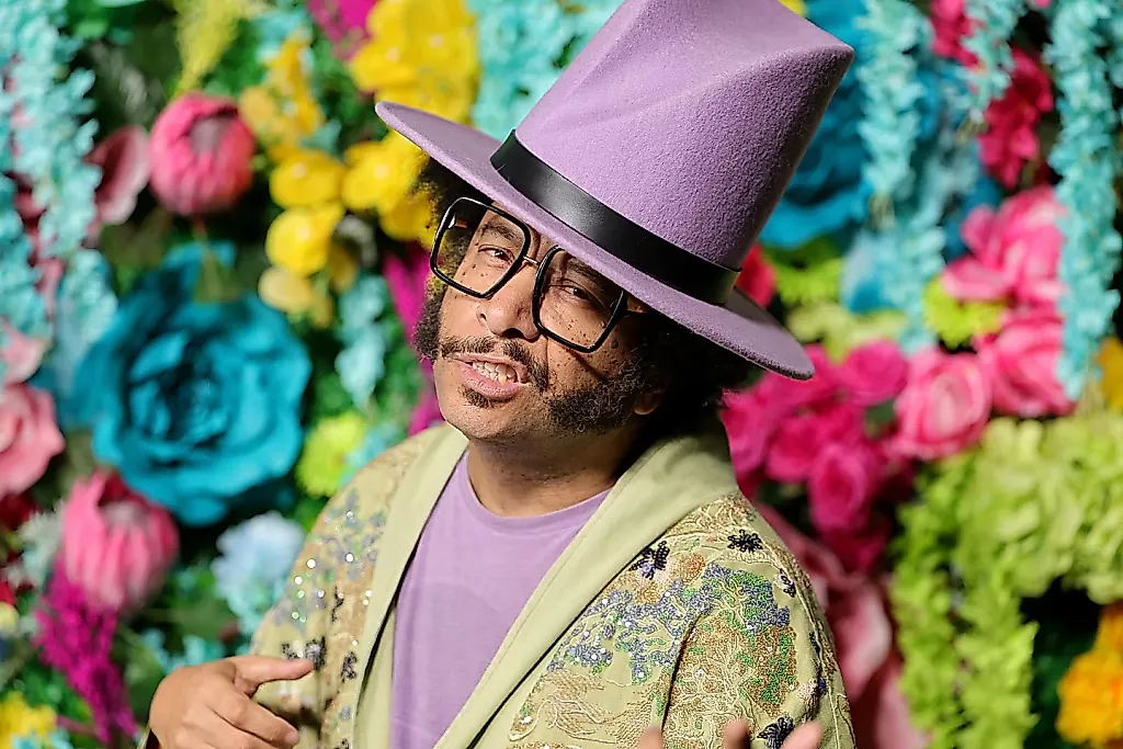 Boots Riley превращает классовую борьбу в комедию с «I Love Boosters»