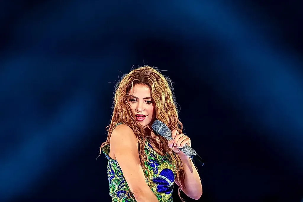 Главные новости музыкального права: суд по Shakira, монополия Live Nation, битва за Charlie Brown