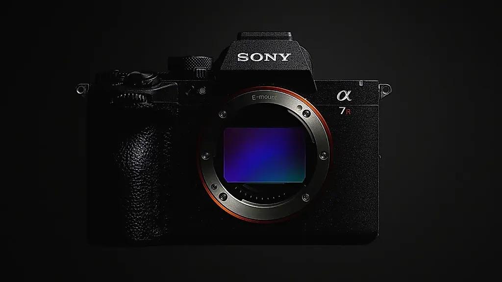 Sony объединила скорость и мегапиксели в A7R VI