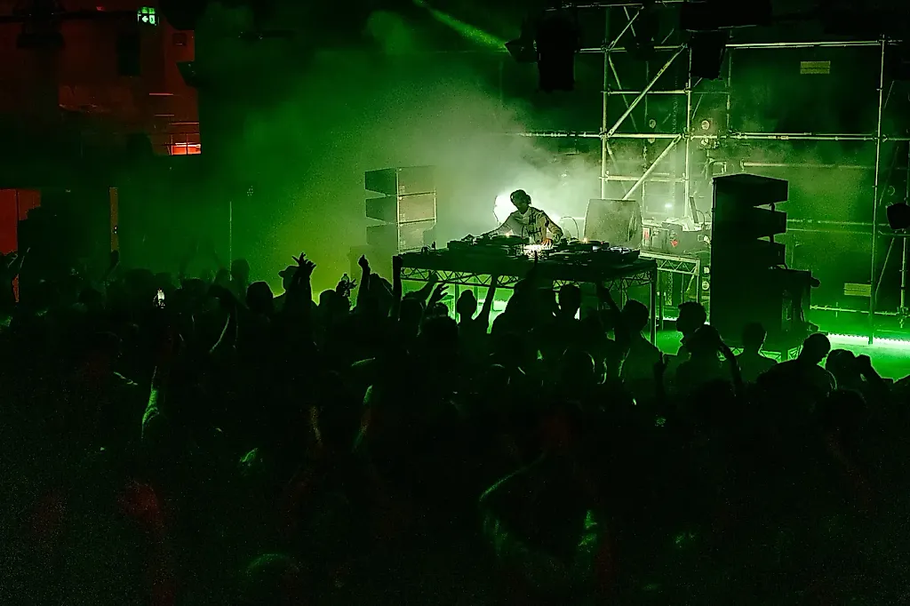 Jeff Mills возрождает магию Liquid Room в Сиднее 30 лет спустя