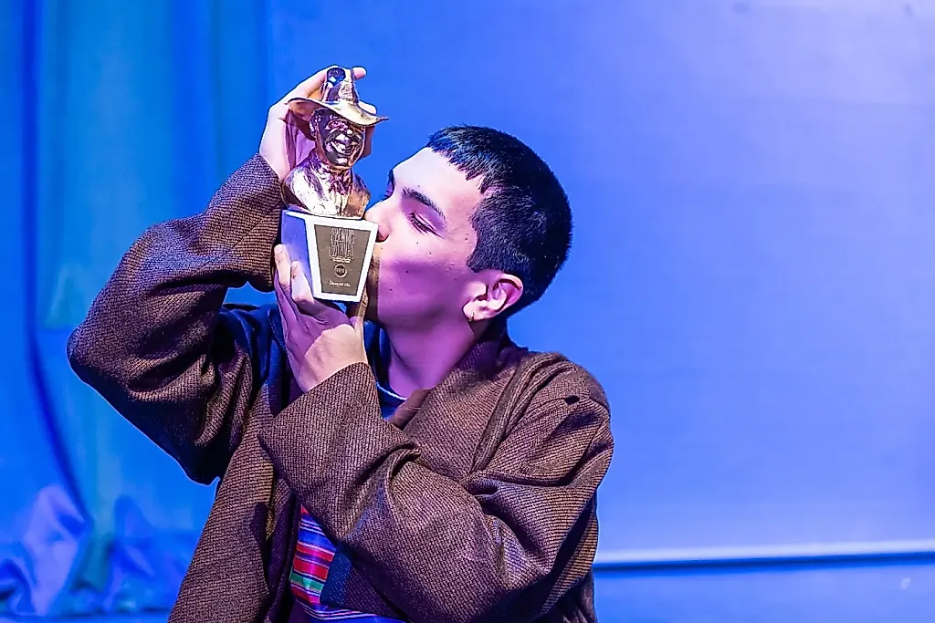 Молодой талант Milo J переворачивает церемонию Premios Gardel, пока легенды празднуют юбилеи и возвращения