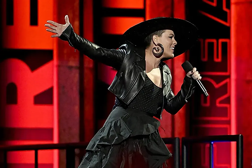 P!nk и Queen Latifah устроят юбилейное шоу "Чикаго" на "Тони-2026"