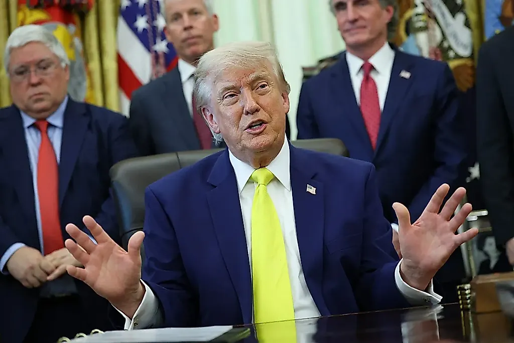 Трамп выступит вместо звезд на праздновании 250-летия США